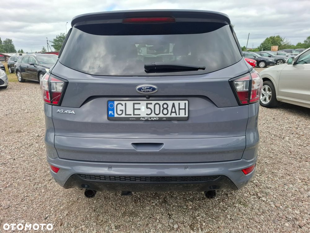 Ford Kuga 1.5 EcoBoost 2x4 ST-Line - 11