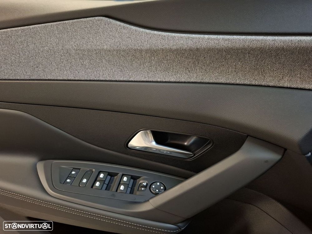 Peugeot 308 SW 1.6 Hybrid Allure e-DCS7 - 24