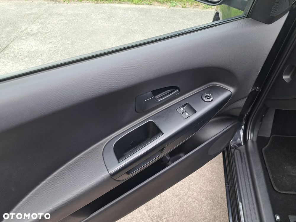 Kia Ceed 1.6 L - 16