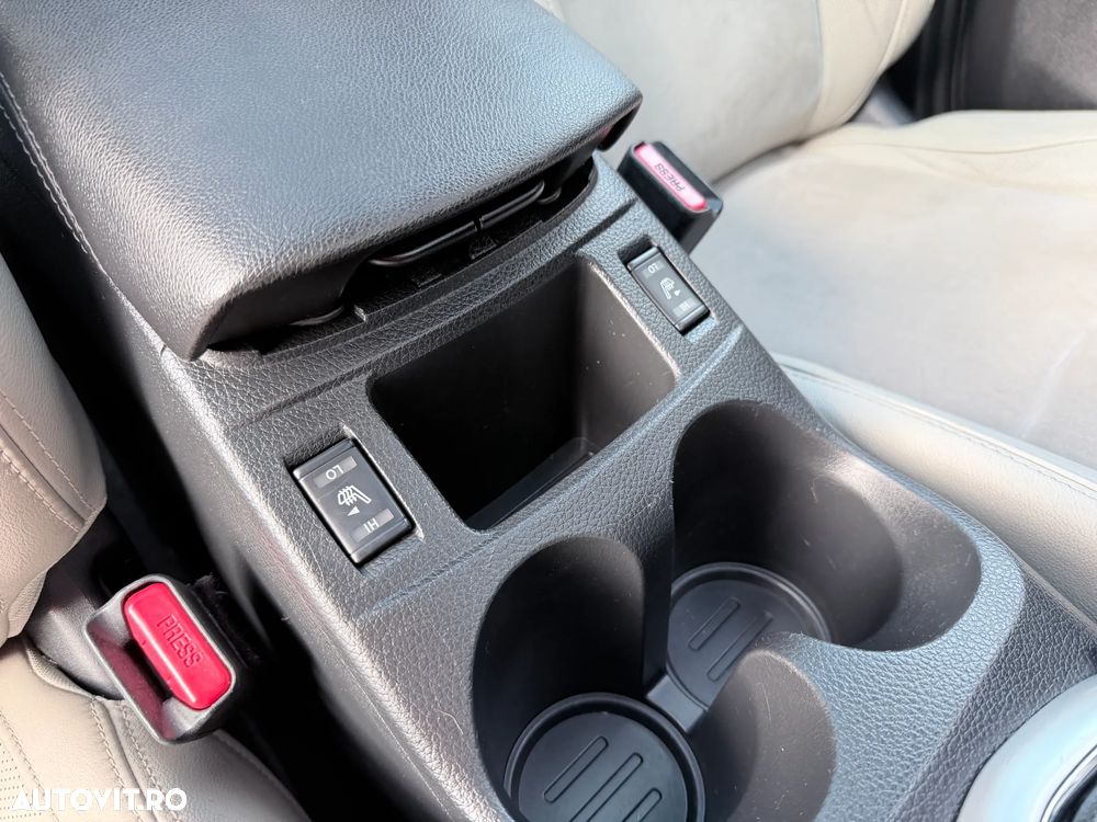 Nissan Qashqai 1.6 DCI 4 x 4 DPF Start/Stop tekna - 16