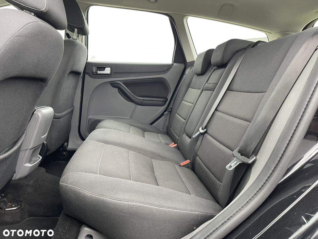 Ford Focus 1.8 FF Platinium X - 27