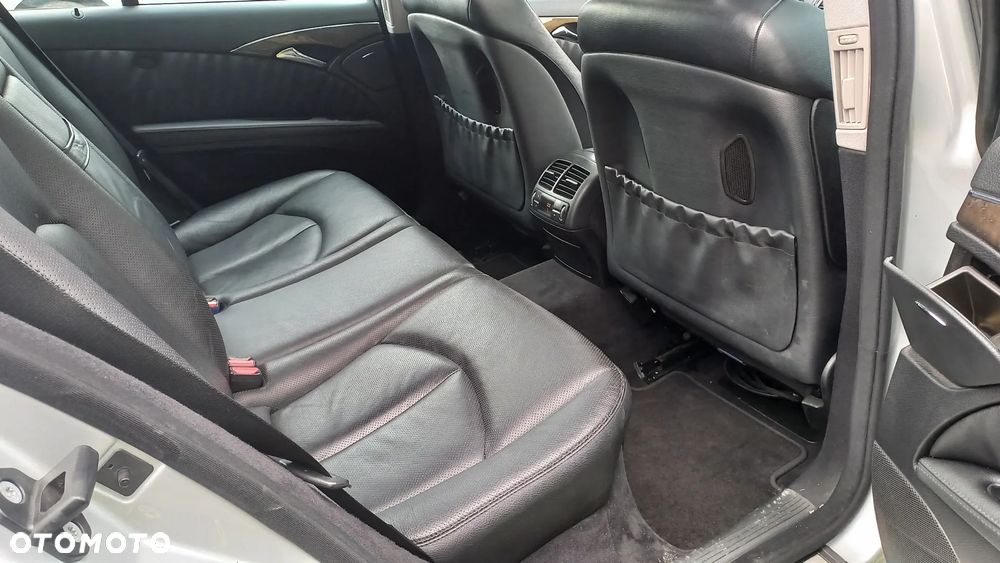 Mercedes-Benz Klasa E 320 CDI 7G-TRONIC Avantgarde DPF - 15