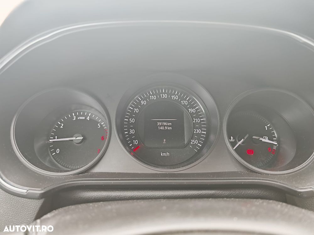 Renault Megane TCe 140 GPF Life - 8