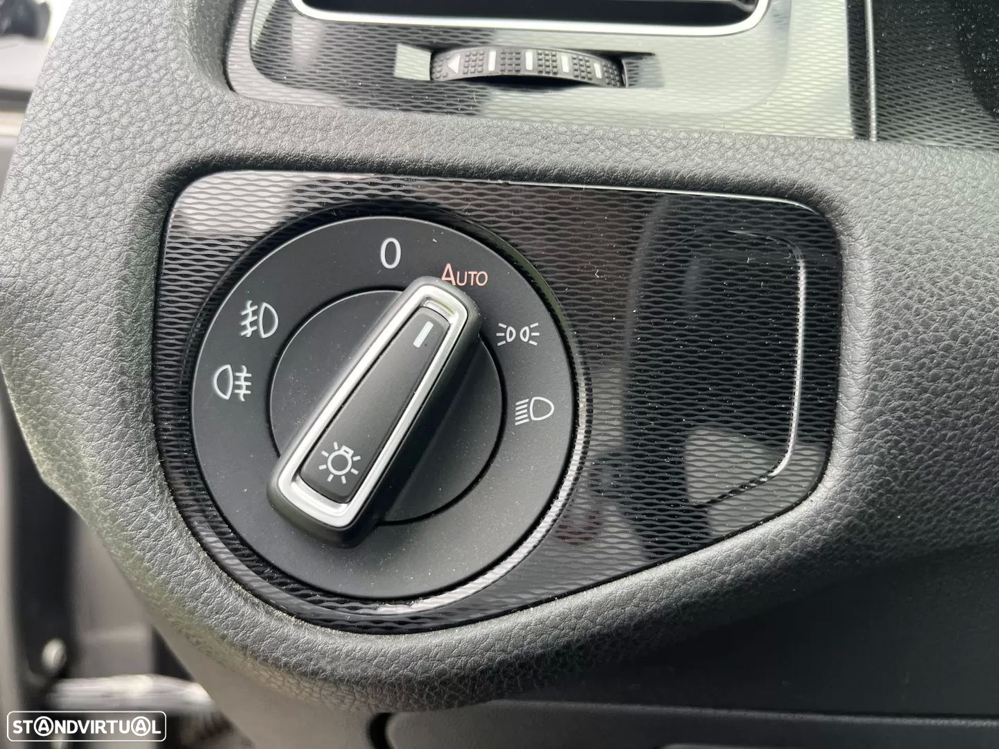 VW Golf 2.0 TDi GTD DSG - 25