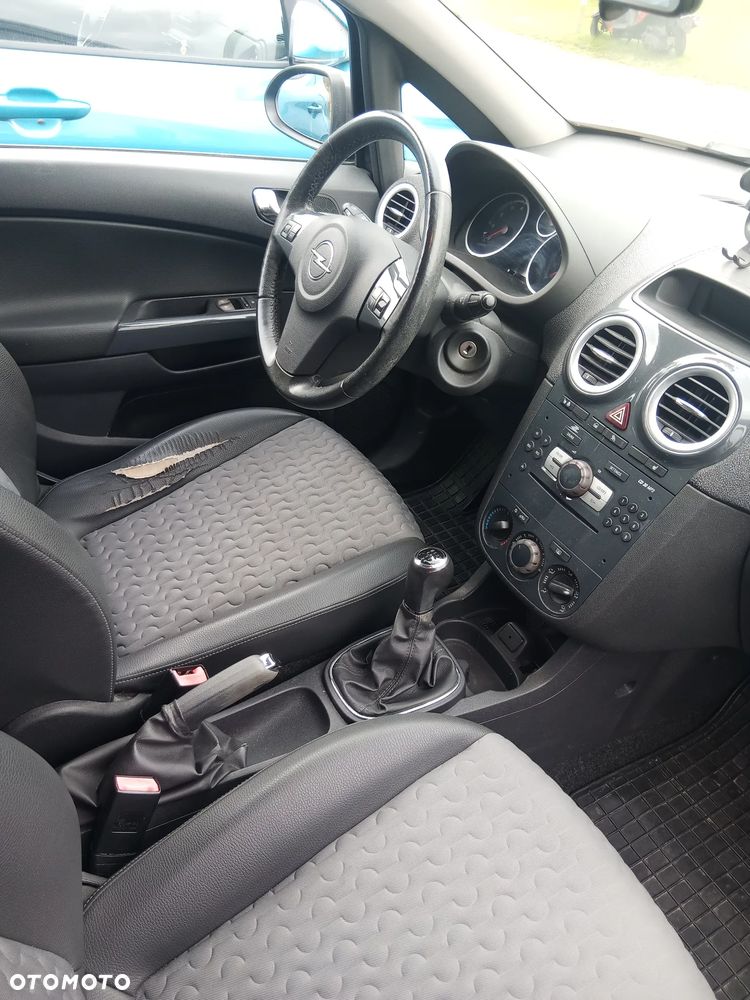 Opel Corsa 2011 photo 5