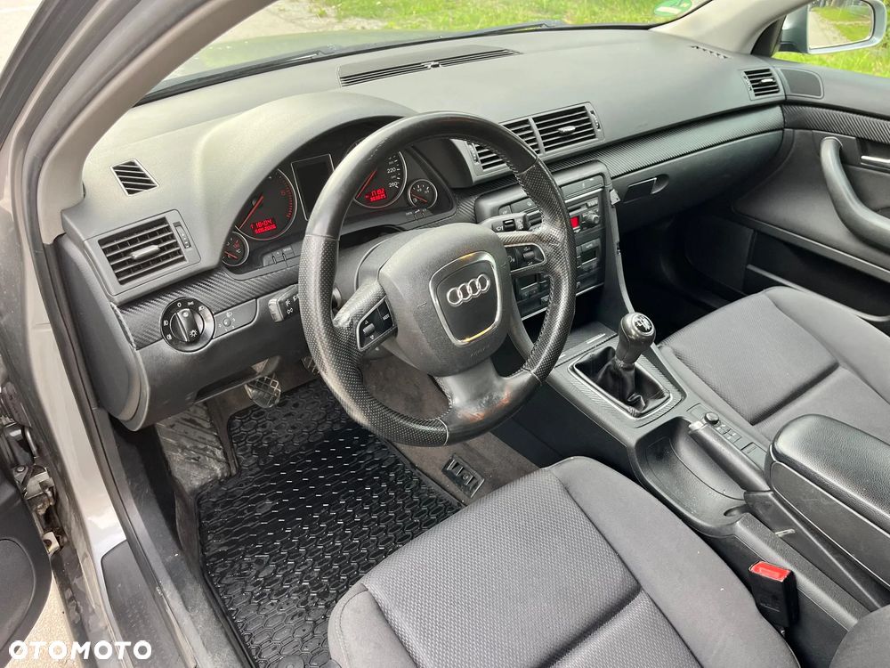 Audi A4 Avant - 12