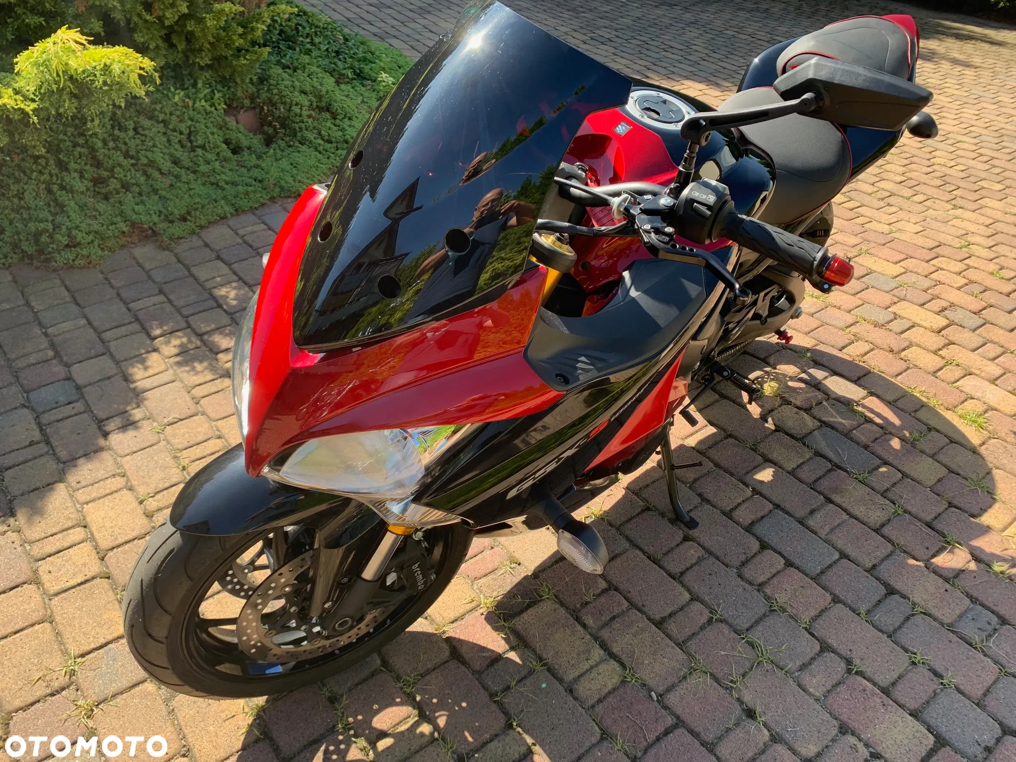 Suzuki GSX 1000 - 9