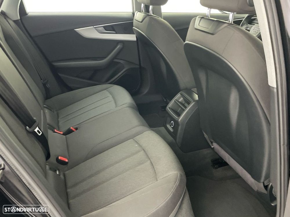 Audi A4 2.0 TDI - 23