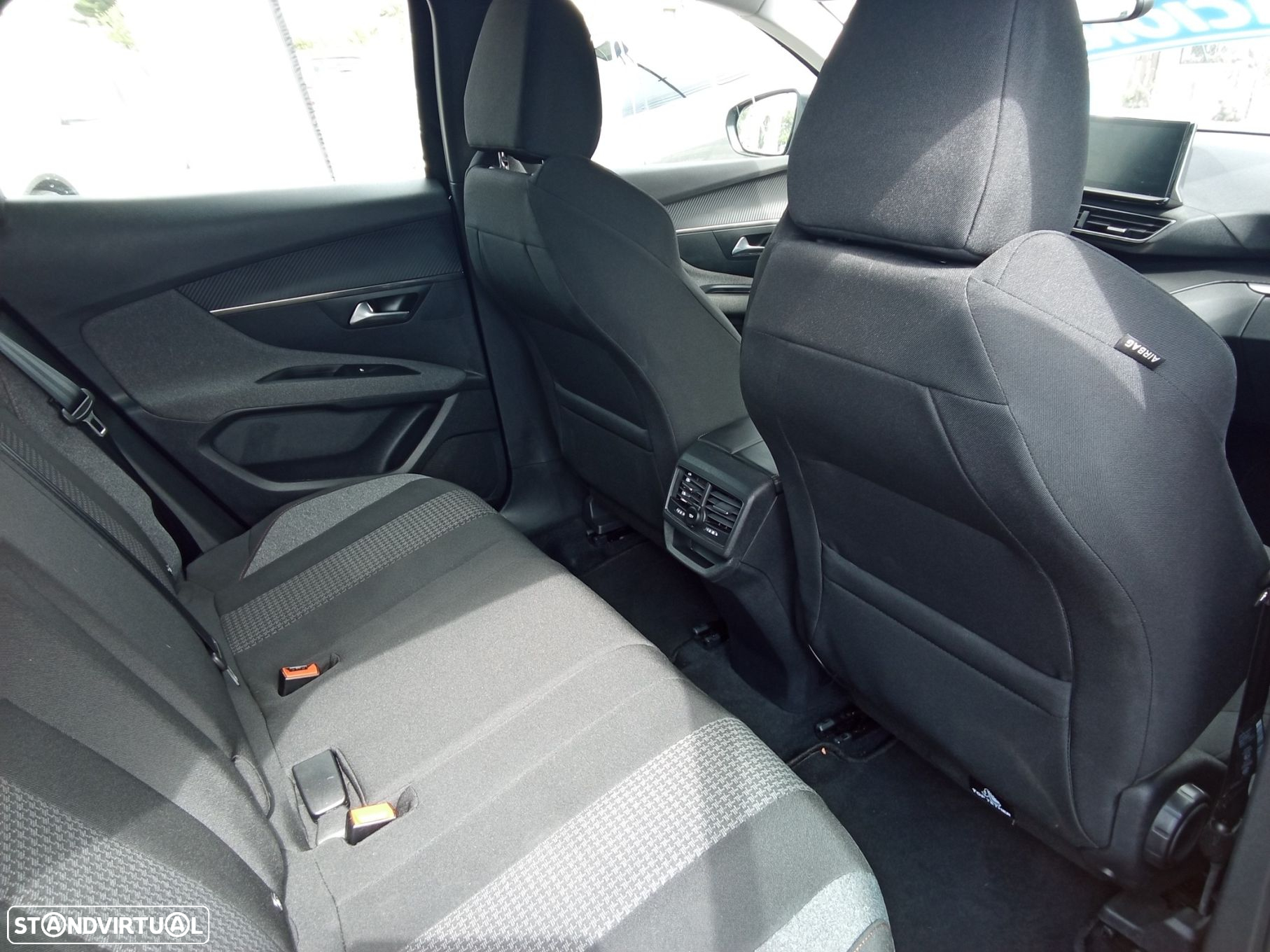 Peugeot 3008 1.5 BlueHDi Allure - 32