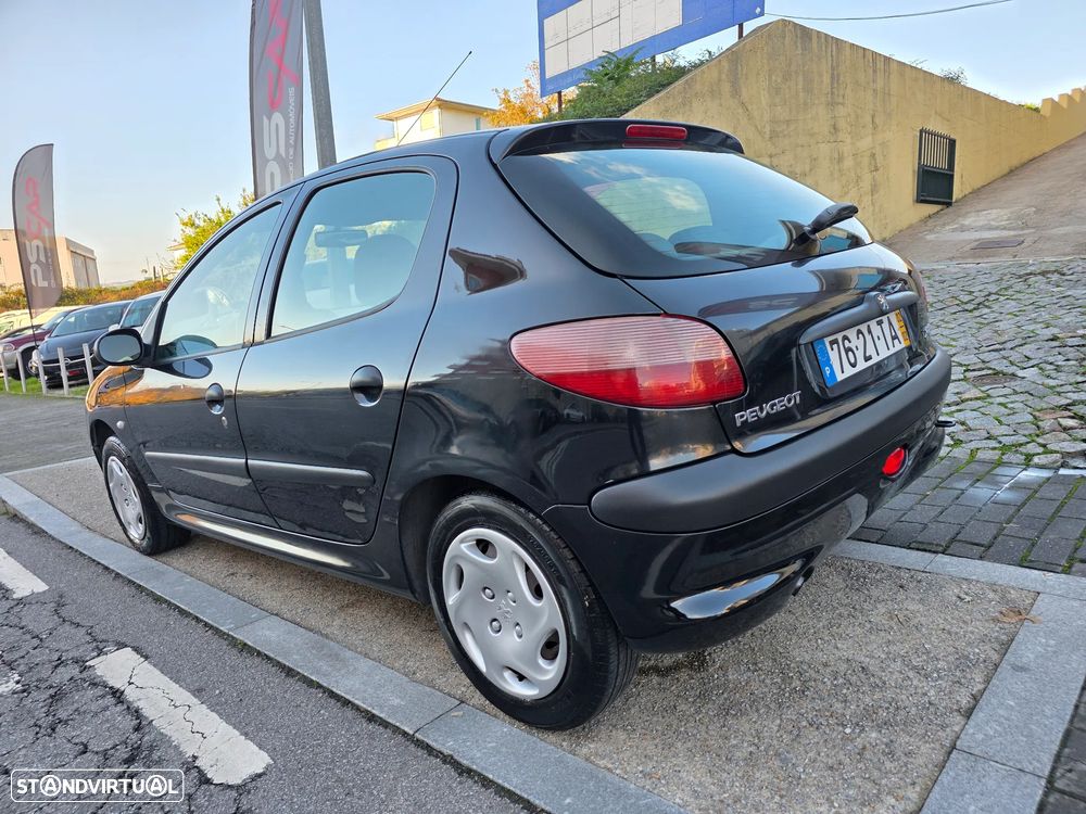 Peugeot 206 1.1 Color Line - 8