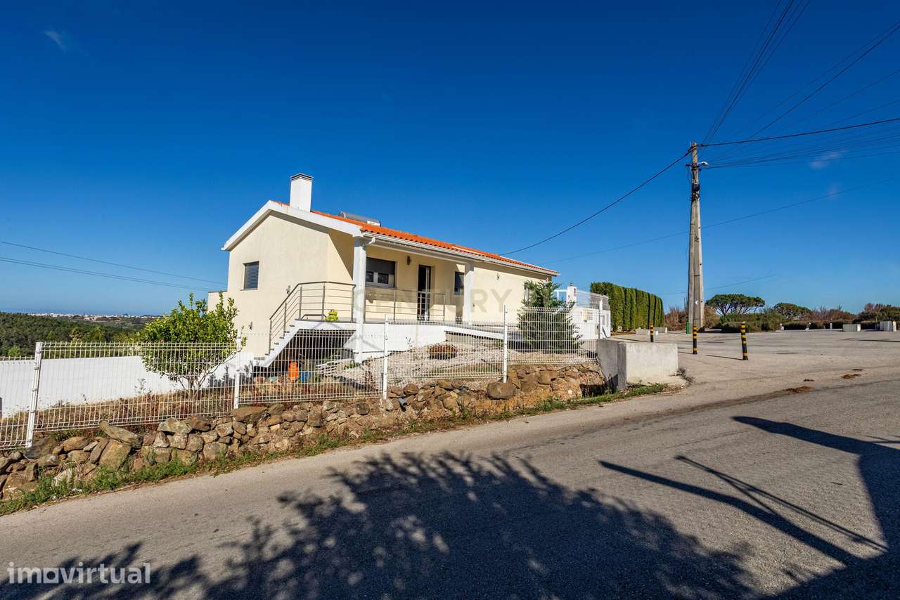 Moradia T3  a apenas 8 km da Ericeira. - Grande imagem: 2/55