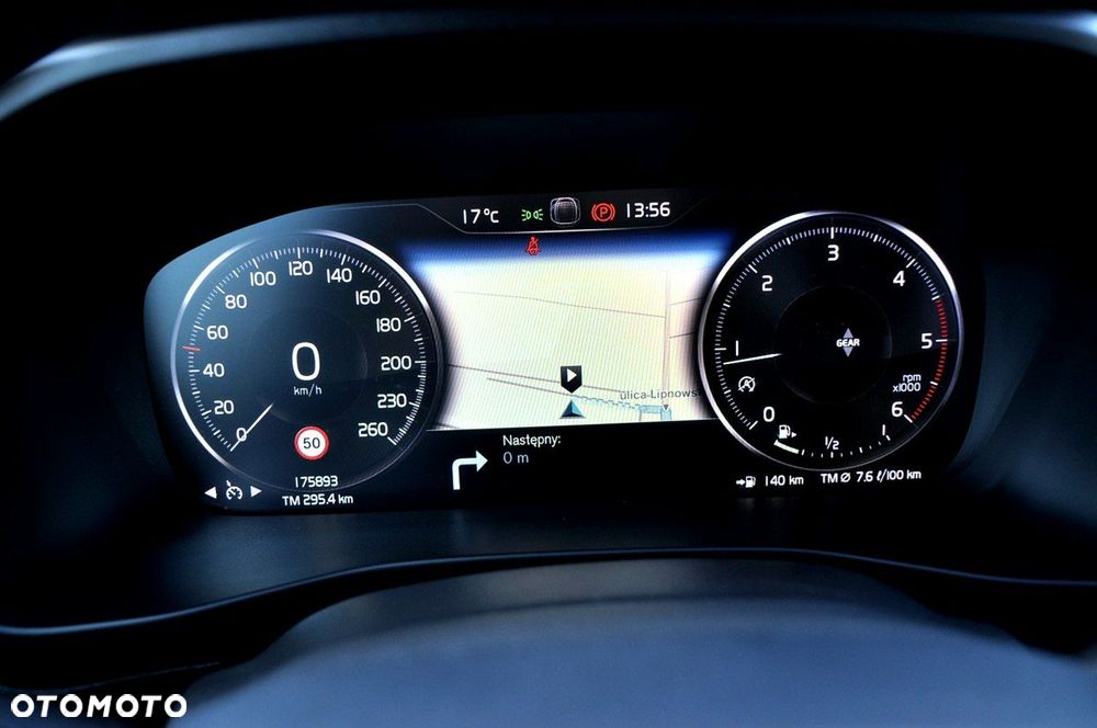 Volvo XC 40 D3 Momentum Pro - 37