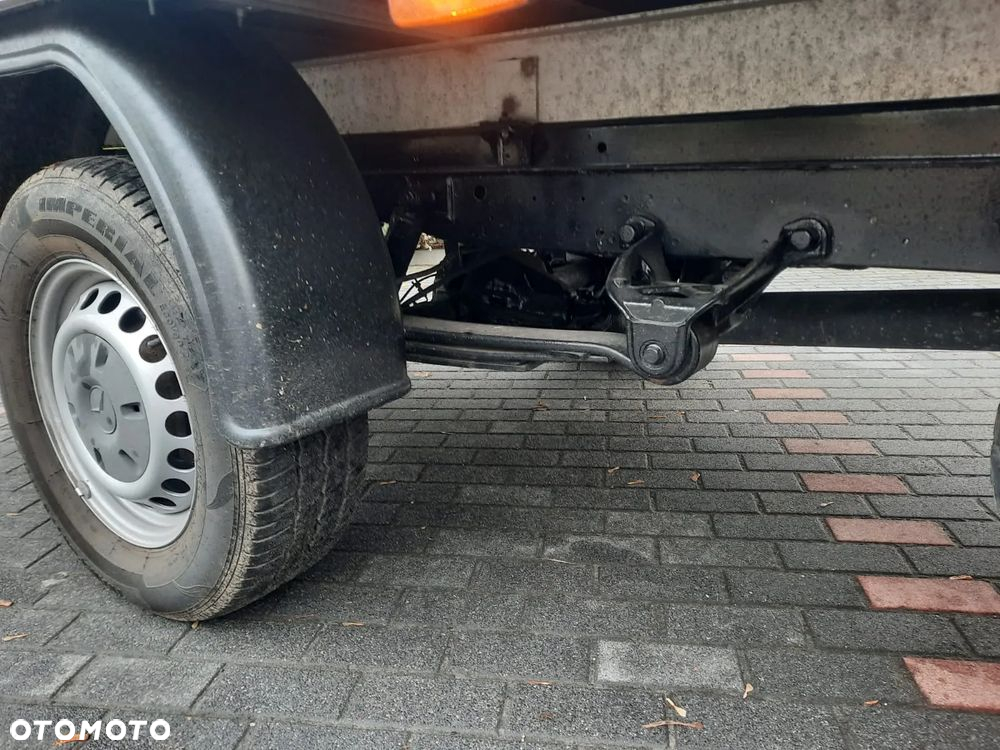 Mercedes-Benz Sprinter - 8