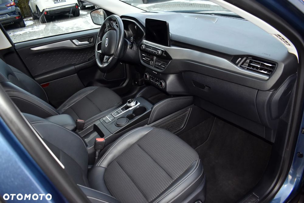 Ford Kuga 2.0 EcoBlue 4x4 TITANIUM X - 33