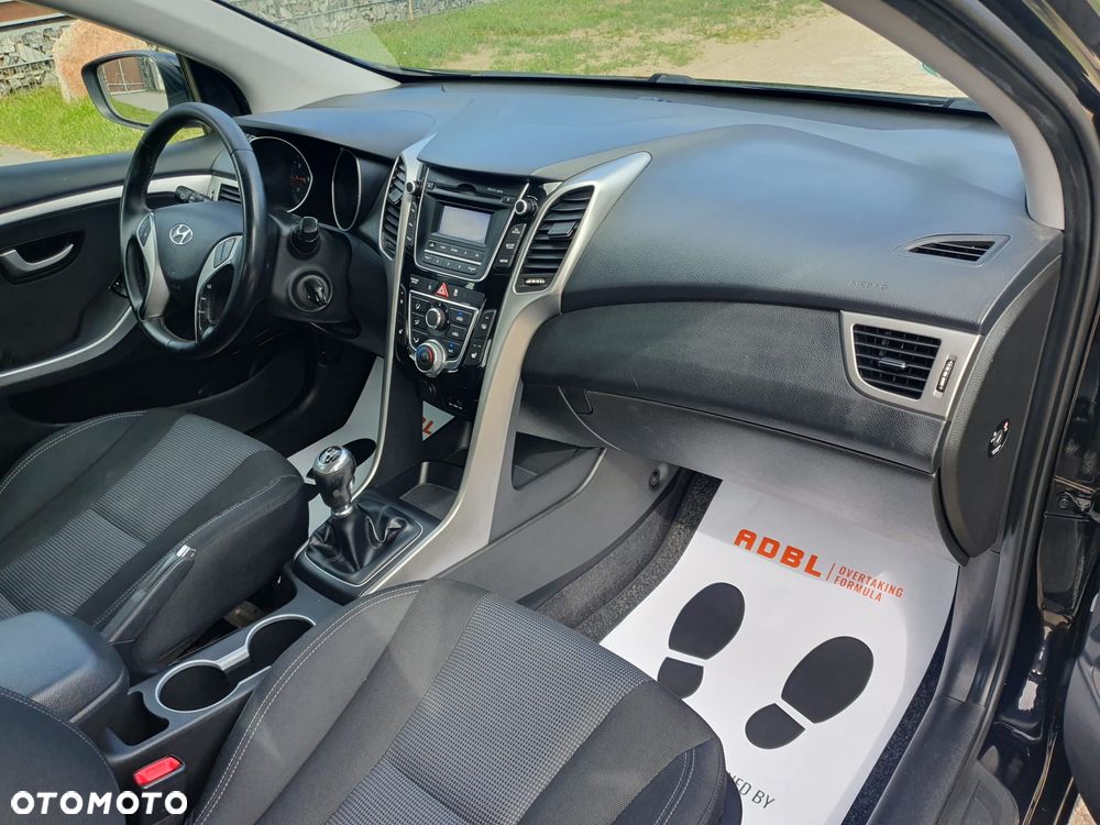 Hyundai i30 1.6 GDI Comfort - 9
