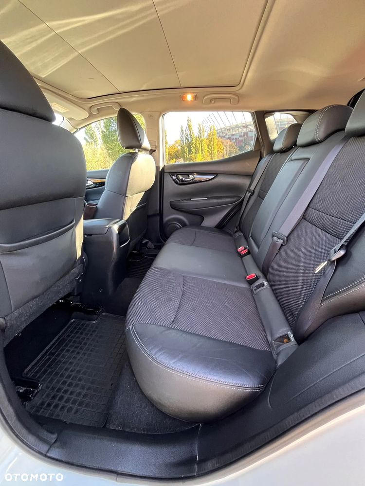 Nissan Qashqai 1.6 DCi Tekna Xtronic - 16