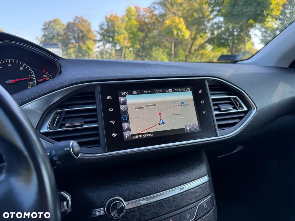 Peugeot 308 2.0 Blue HDi Allure S&S - 21