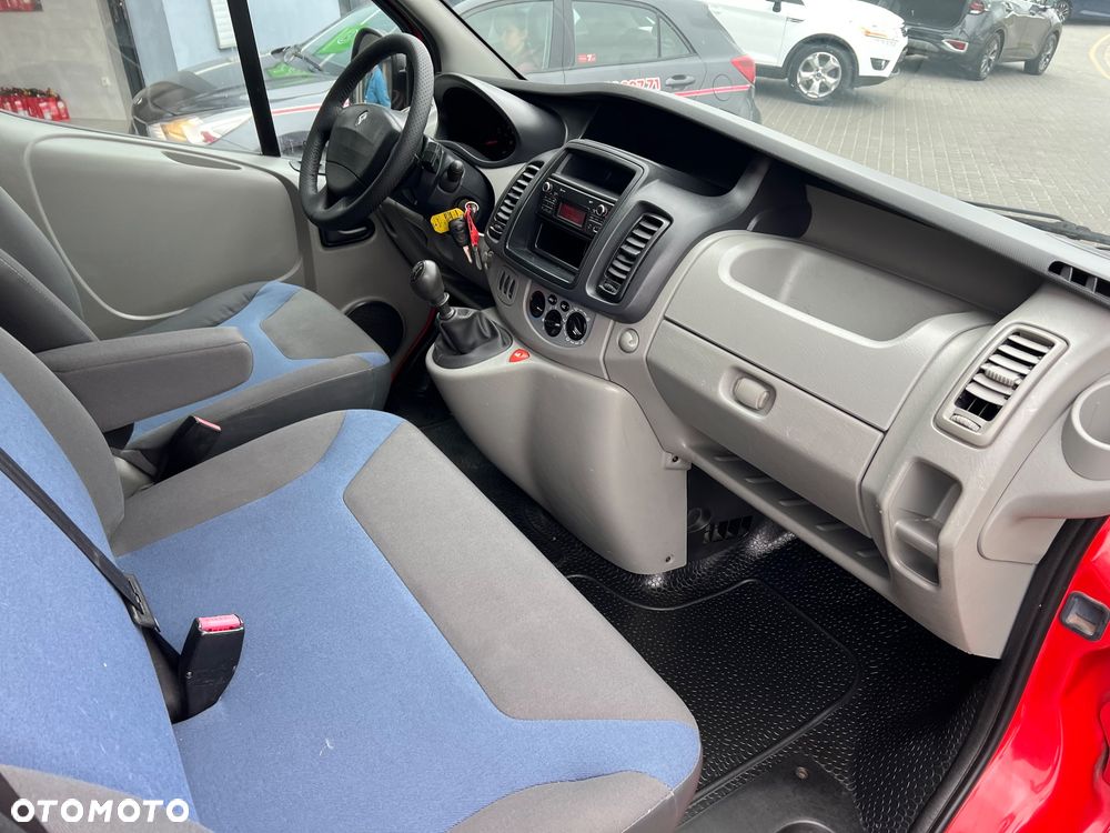 Renault Trafic - 22