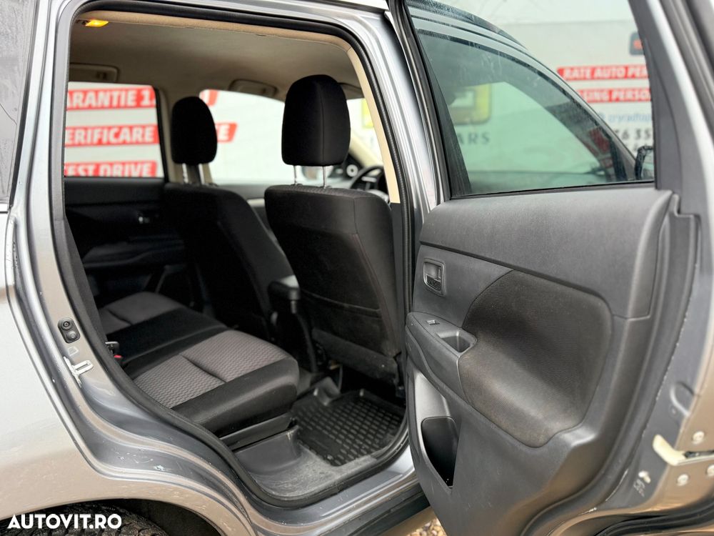 Mitsubishi Outlander 2.2 DI-D AS&G 6MT 4WD Invite A01 - 16