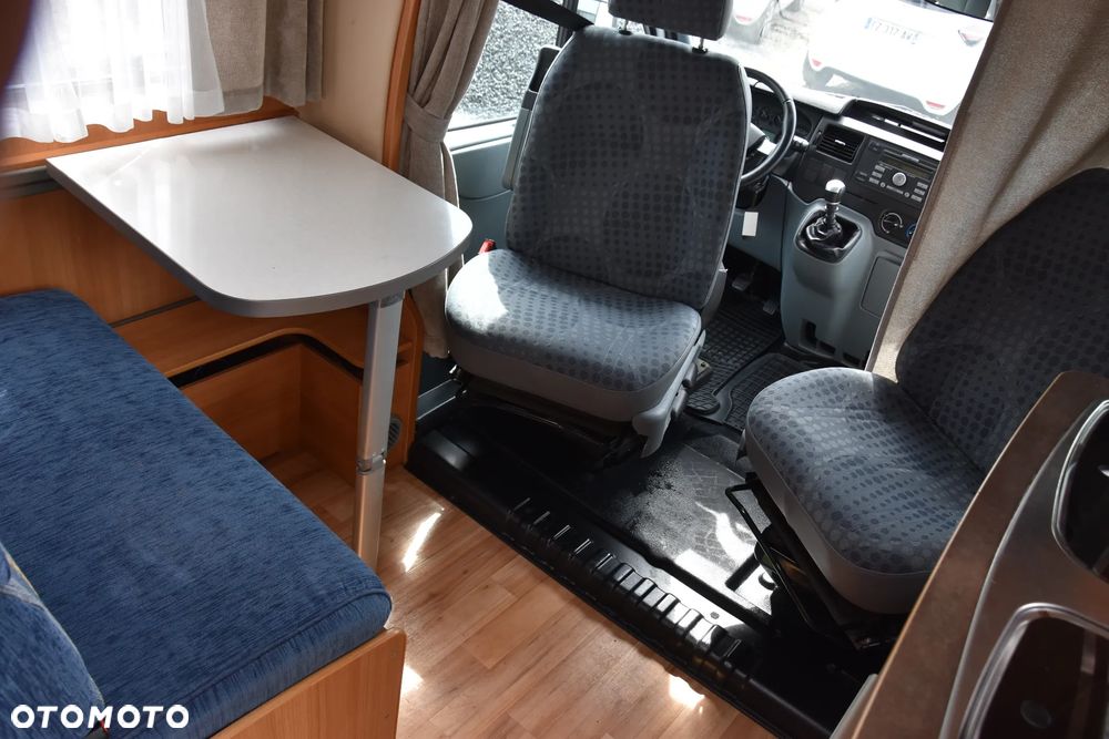 Ford Transit Challenger Genesis 32 - 17