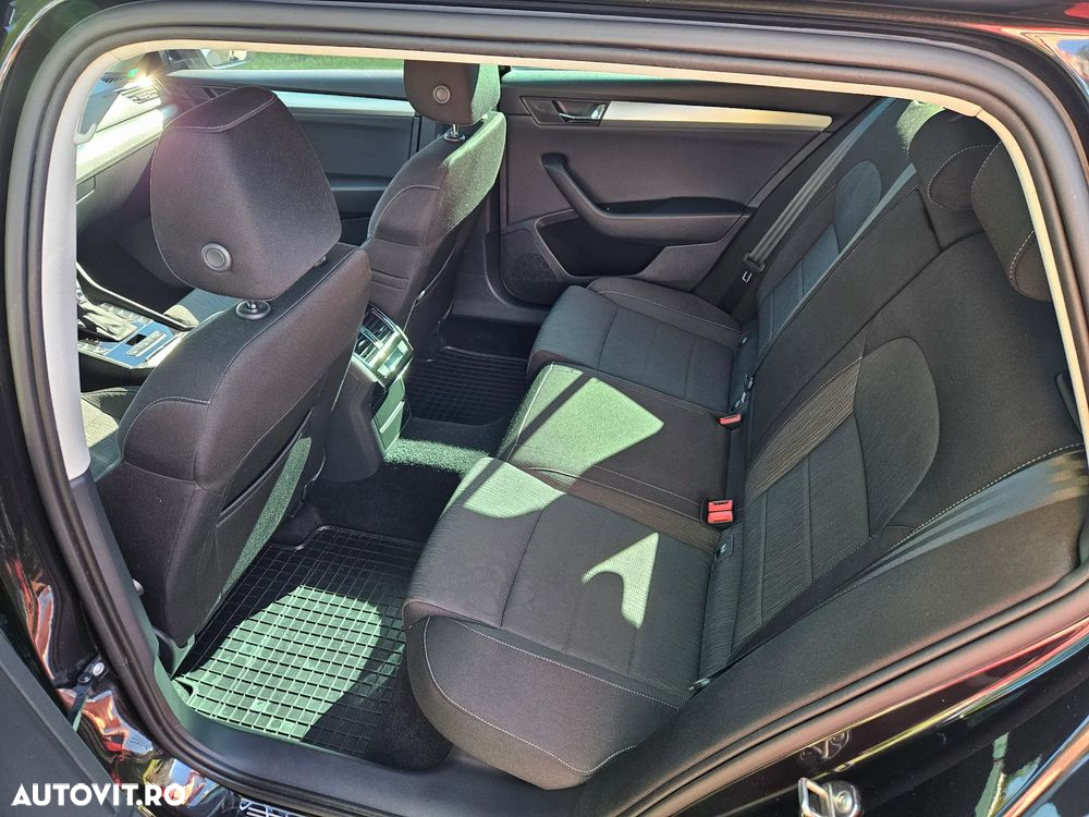 Skoda Superb Combi 2.0 TDI 4X4 DSG Ambition - 12