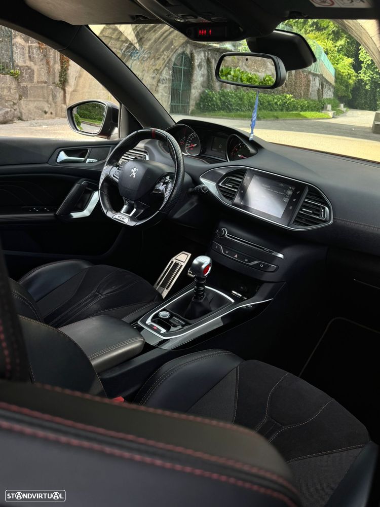 Peugeot 308 1.6 e-THP GTi - 6