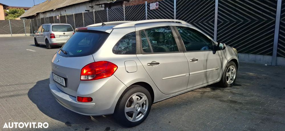 Renault Clio 1.2 16V 75 Dynamique - 12