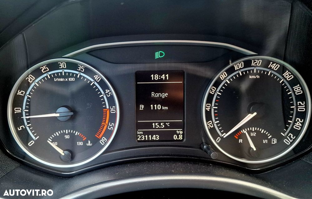 Skoda Octavia 2.0 TDI RS - 40