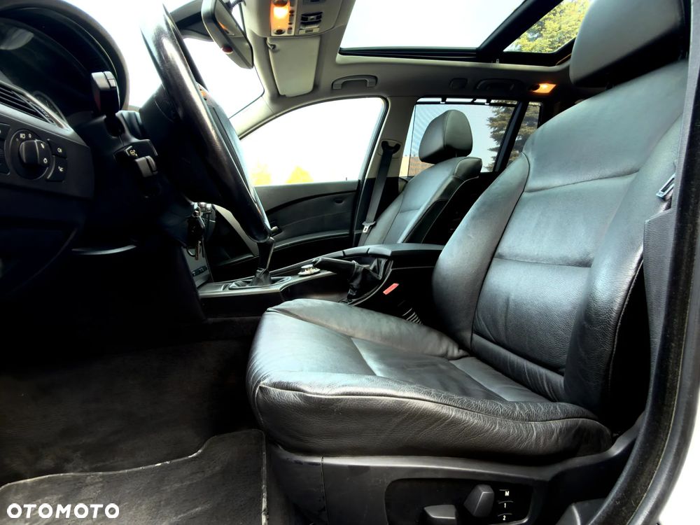 BMW Seria 5 530xi - 18