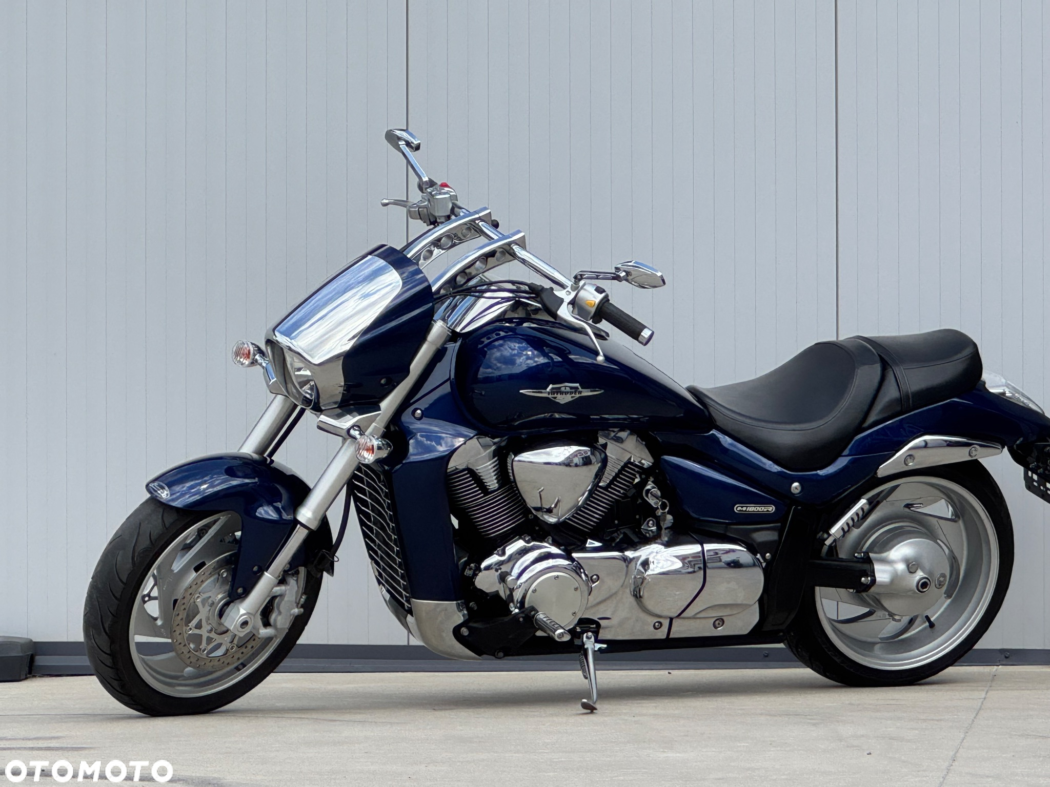 Suzuki Intruder - 18