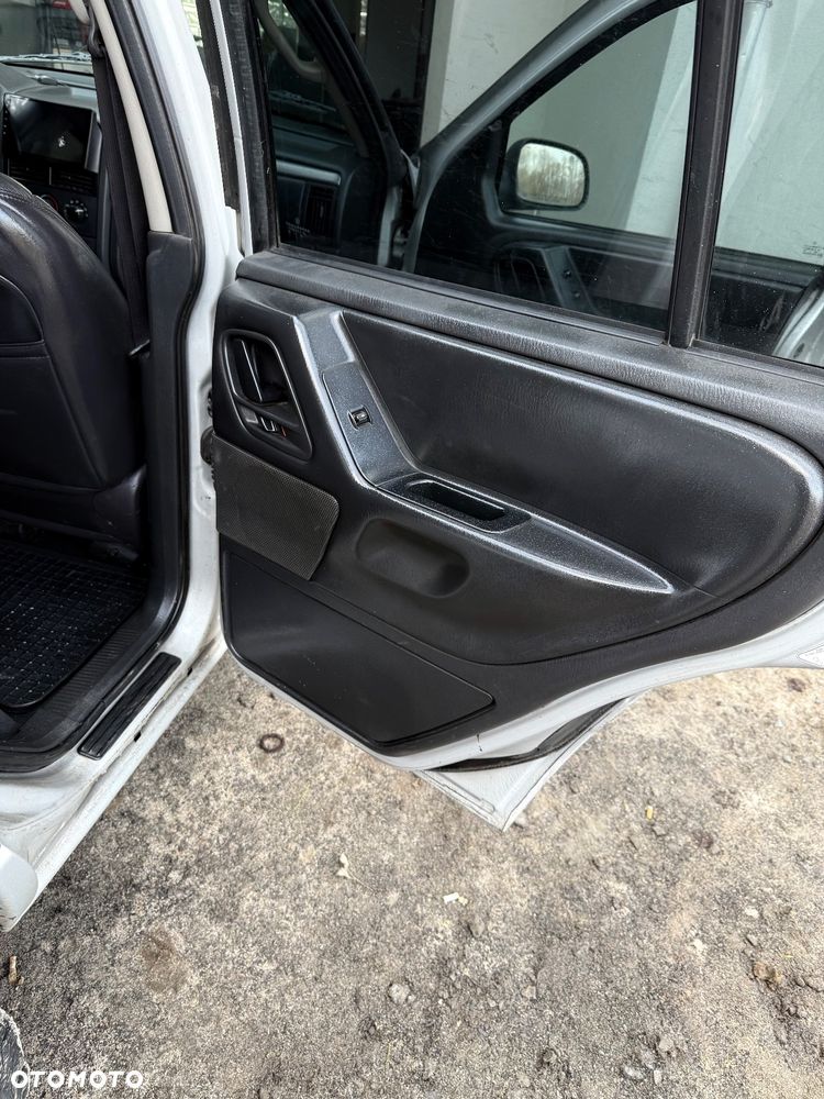 Jeep Grand Cherokee 4.0 Laredo - 5