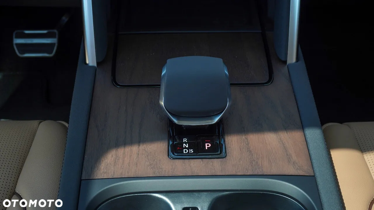 Land Rover Discovery Sport P250 Dynamic HSE - 40