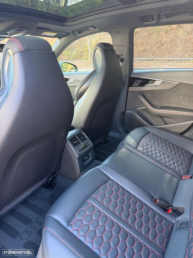 Audi RS4 quattro tiptronic - 10