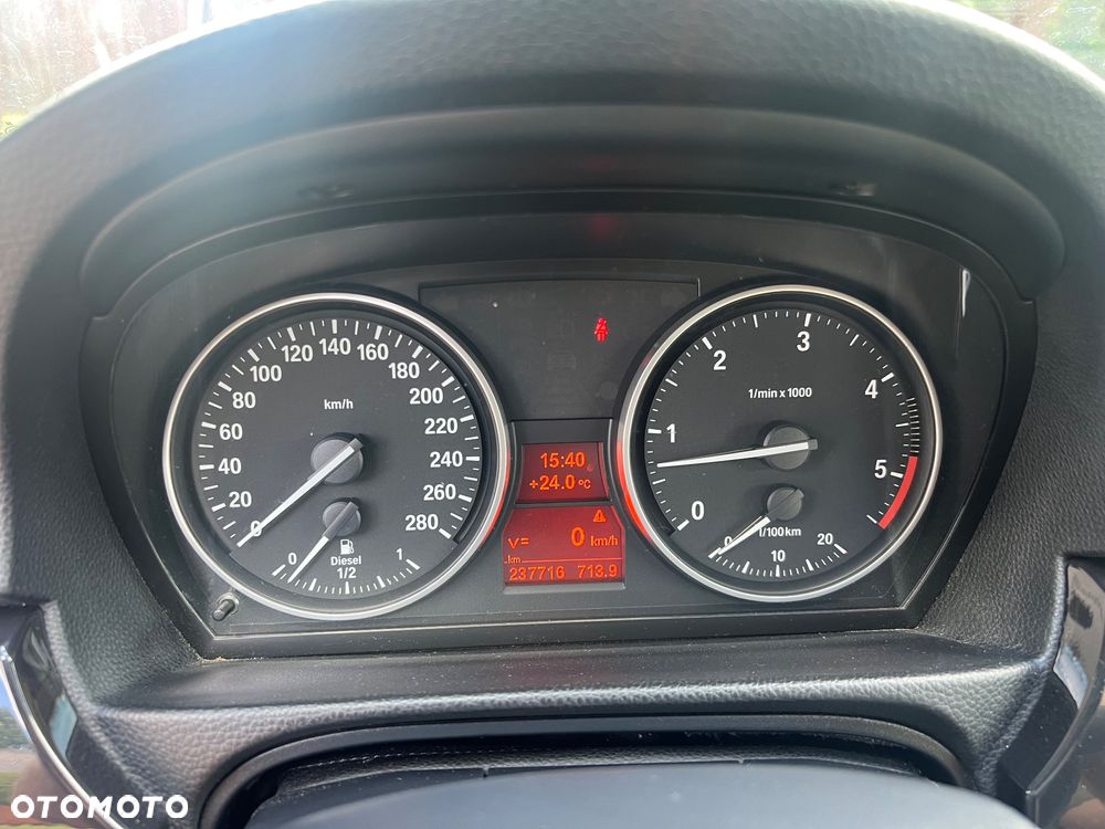 BMW Seria 3 330xd - 12