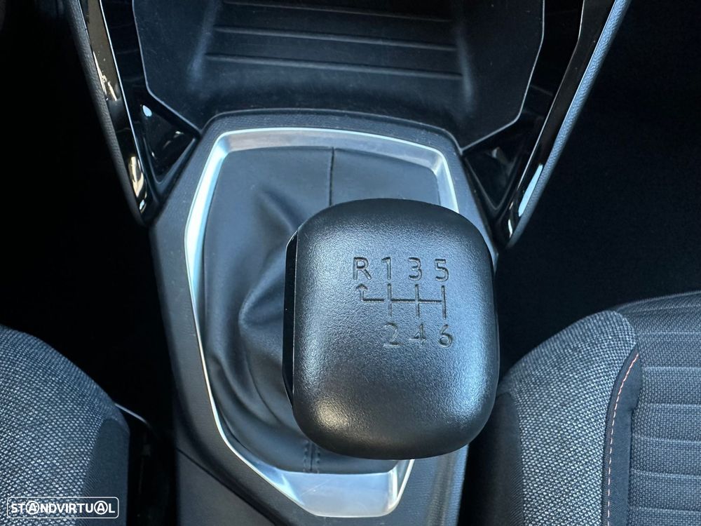 Peugeot 2008 1.5 BlueHDi Active Pack - 26