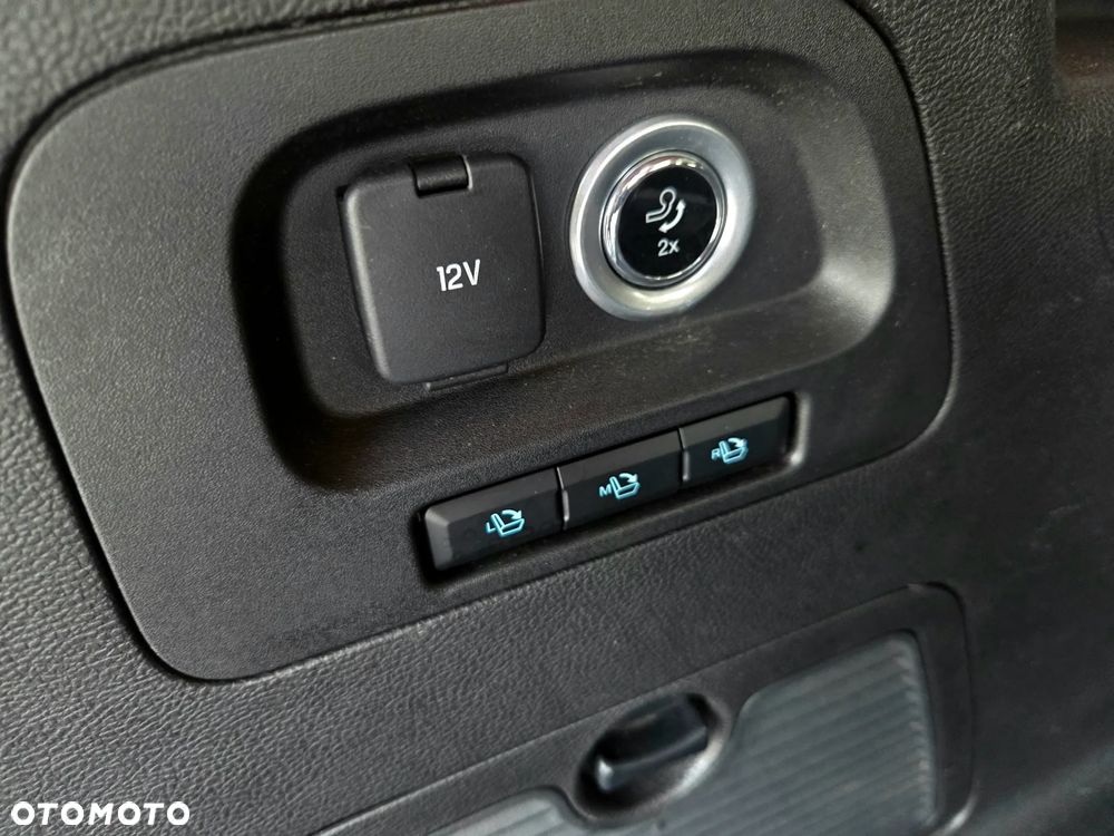 Ford S-Max - 13
