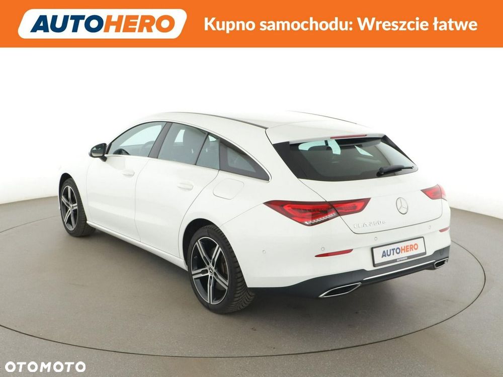 Mercedes-Benz CLA 250 e 8G-DCT Progressive - 5