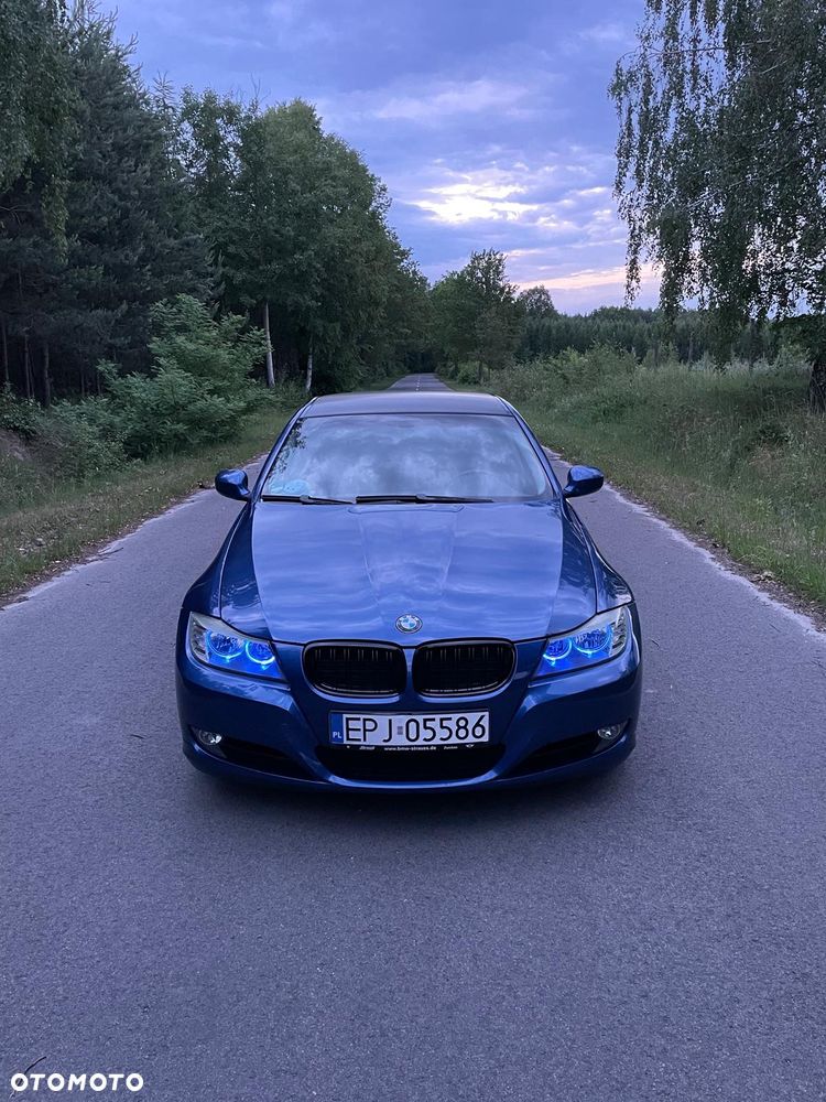 BMW Seria 3 318i - 2