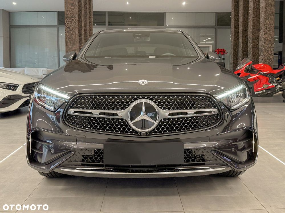 Mercedes-Benz GLC - 4