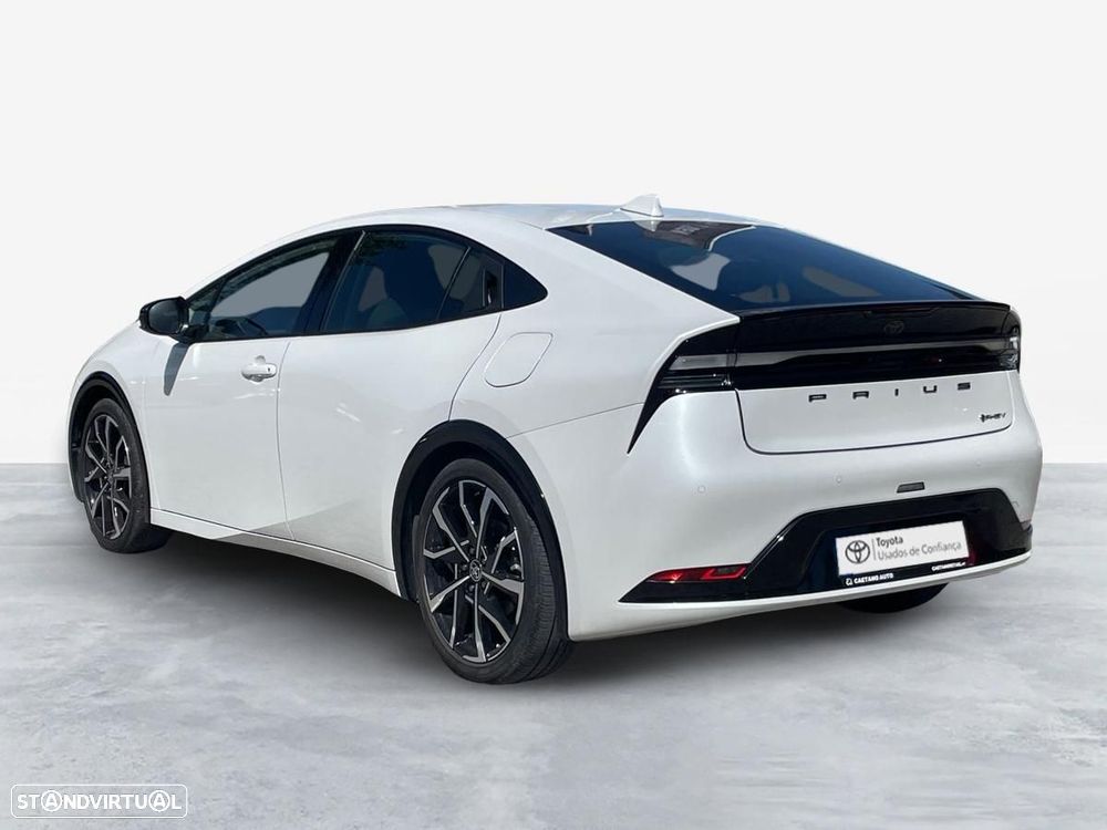 Toyota Prius 2.0 Plug-in Luxury - 3