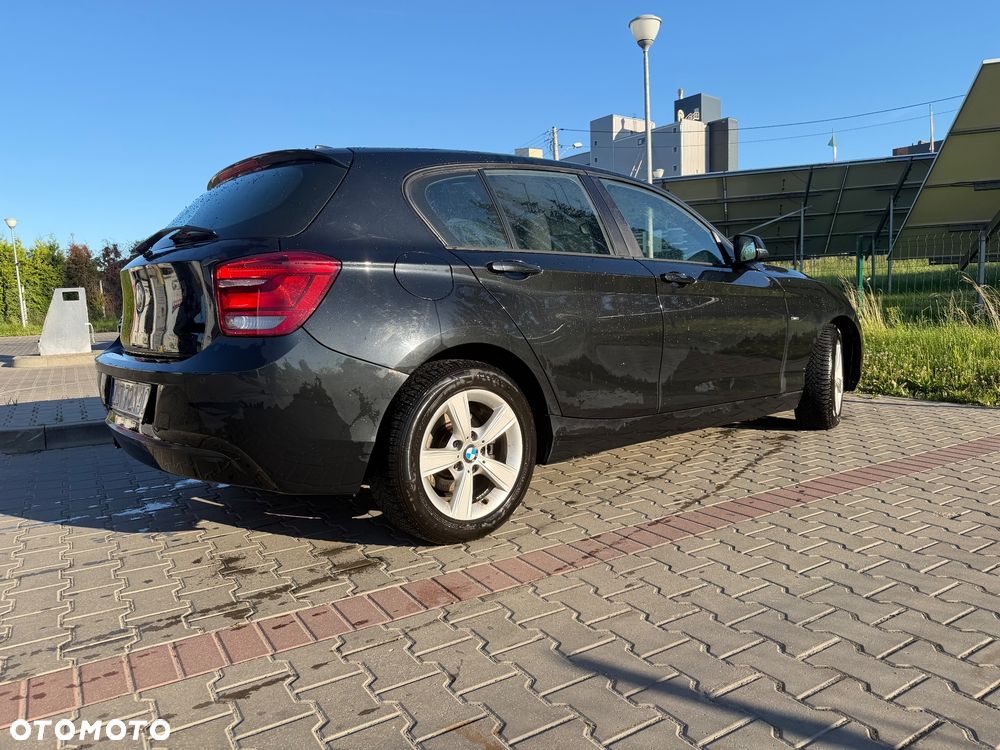 BMW Seria 1 116d Sport Line - 3
