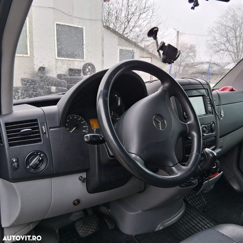 Mercedes-Benz Sprinter - 8