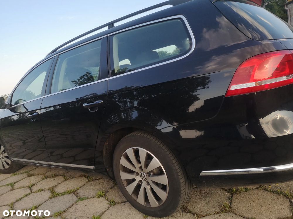 Volkswagen Passat 1.6 TDI DPF BlueMot Trendline - 3