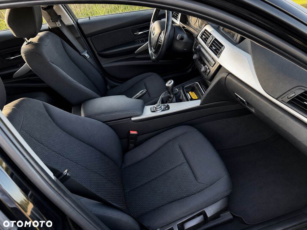 BMW Seria 3 - 10