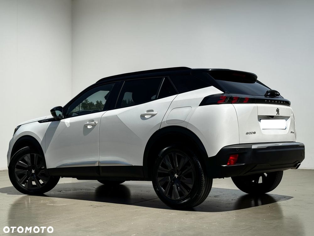 Peugeot 2008 BlueHDi 130 EAT8 GT Pack - 12