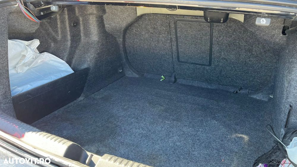 Volkswagen Jetta 1.6 TDI CR DPF DSG Comfortline - 19