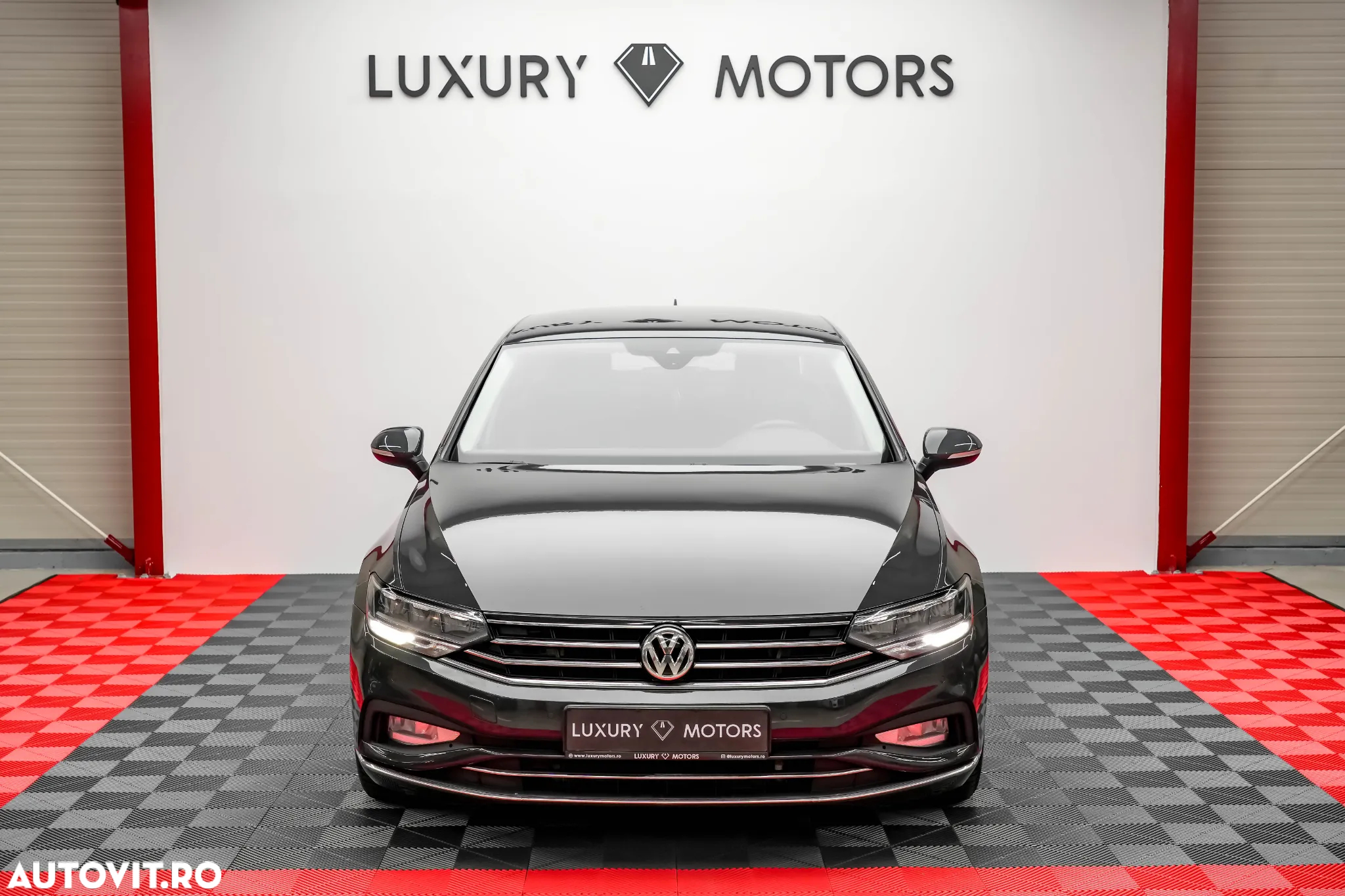 Volkswagen Passat 2.0 TDI SCR 4Motion DSG Elegance - 5