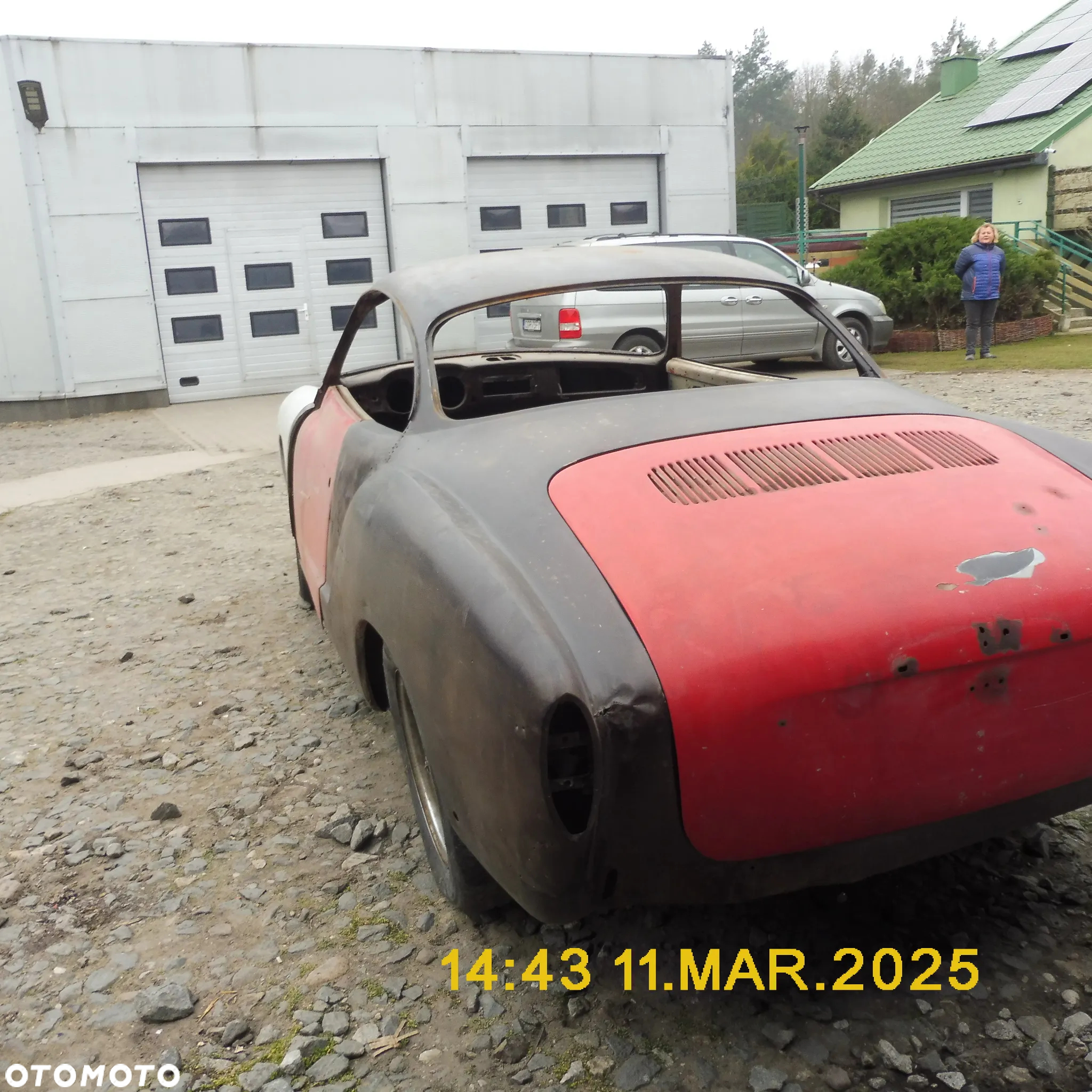 Volkswagen Karmann Ghia - 14