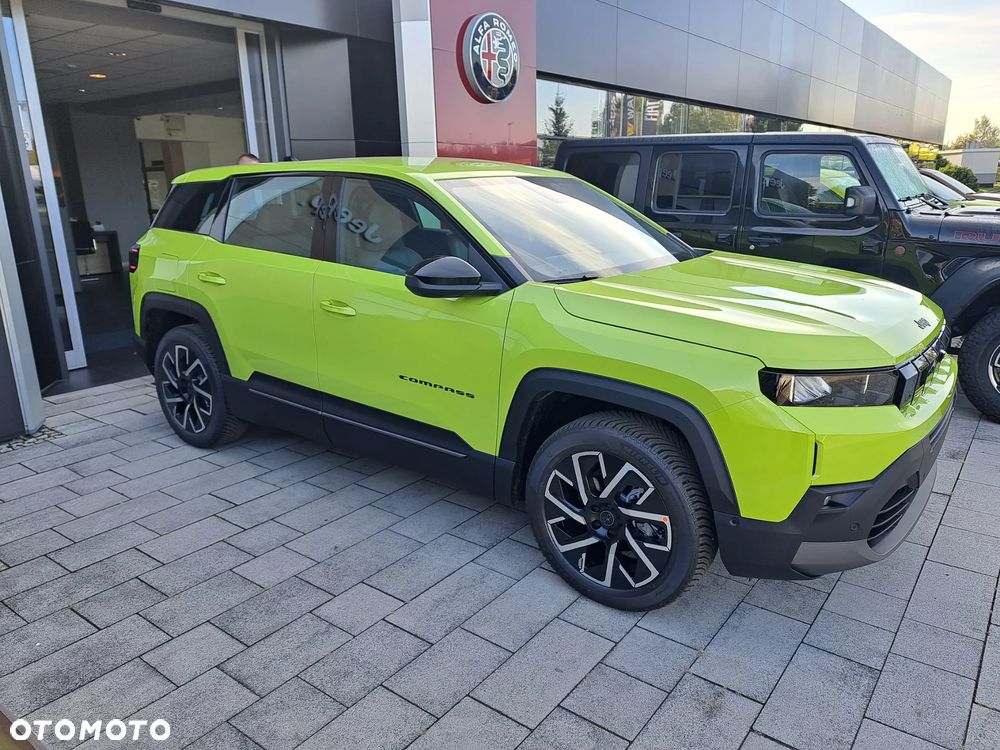 Jeep Compass - 26