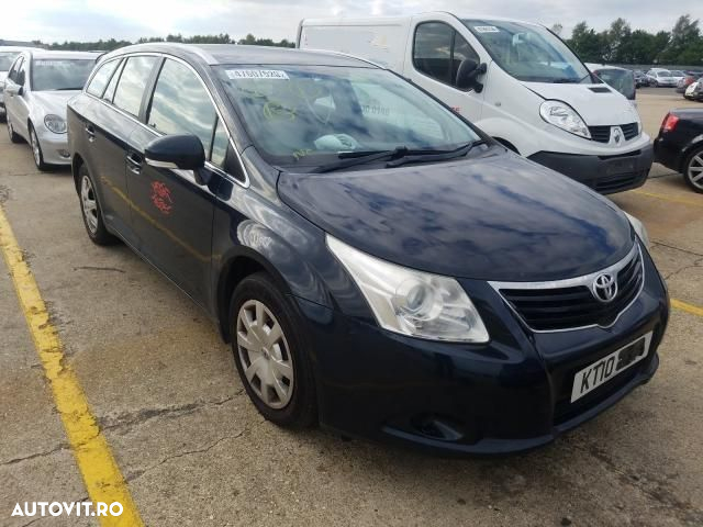 Dezmembrez Toyota Avensis T27 - 10